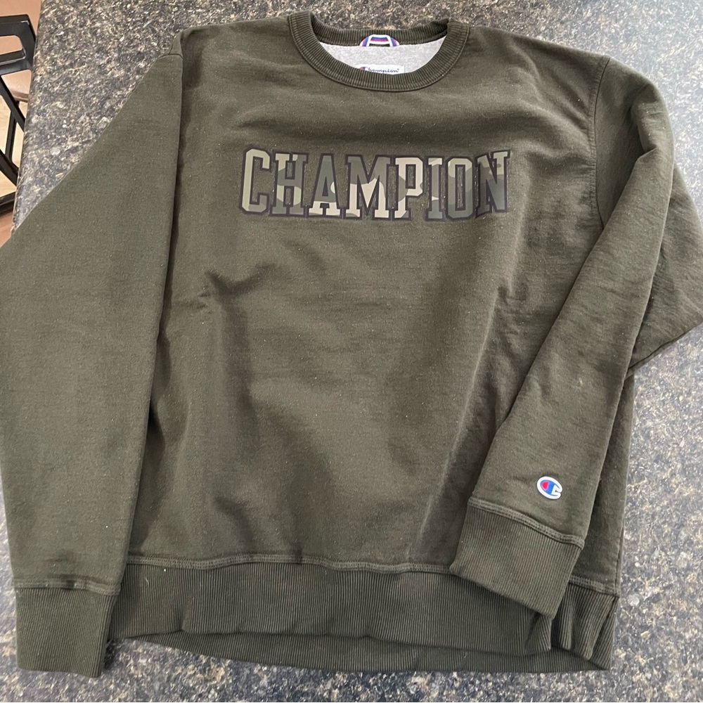 Champion men’s sweatshirt xl dark green camo